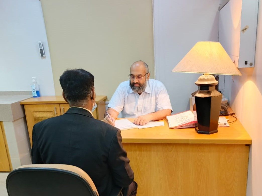 Dr. Muhammad Ali Taj at Life Care Consultant Clinics — patient consultation